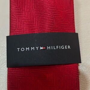 TOMMY HILFIGER new red tie
